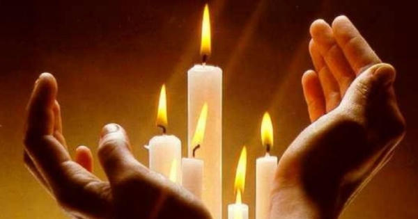 Tình người chốn công đường