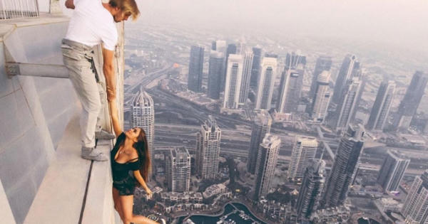 Chân dài Nga thách thức “tử thần” trên nóc nhà Dubai