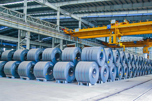 Sản lượng bán Thép của Hòa Phát giảm 30% trong tháng 2