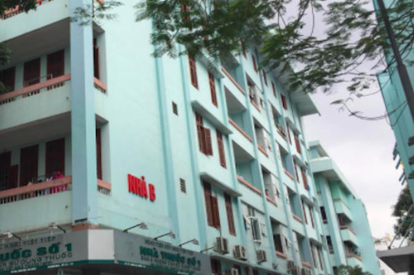 Hải Phòng: Người đàn ông rơi từ tầng 4 toà nhà bệnh viện xuống đất tử vong