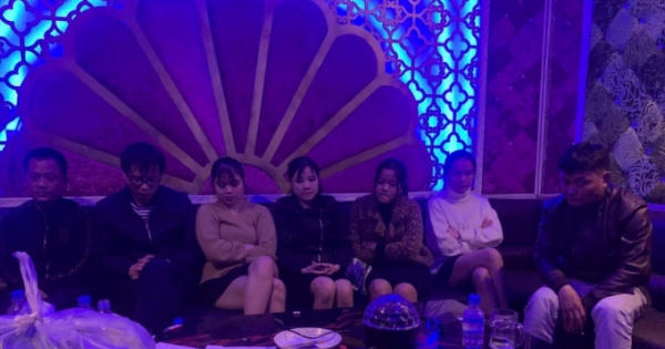 Hà Tĩnh: Bắt 7 đối tượng đang “phê” ma túy trong quán karaoke