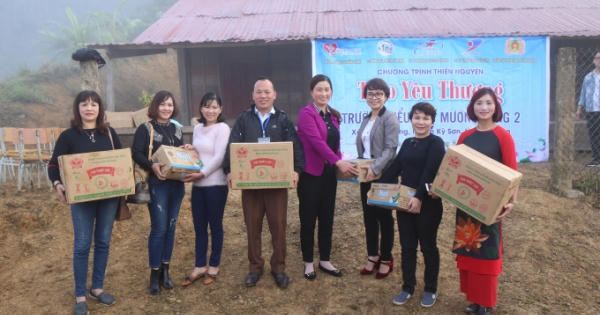 Nơi cổng trời Mường Lống có một người thầy tận tụy với sự nghiệp trồng người như thế Nơi cổng trời Mường Lống có một người thầy tận tụy với sự nghiệp trồng người như thế