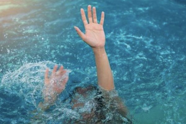 Đến nhà người quen ăn đám cưới, người đàn ông bị đuối nước thương tâm