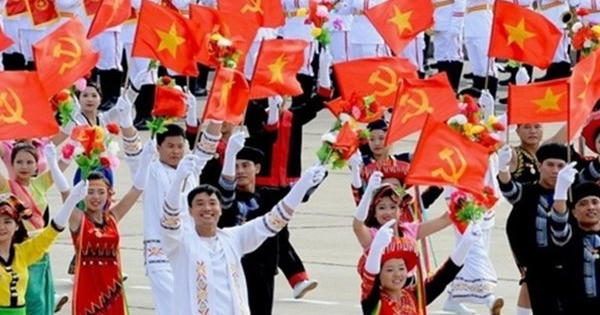 90 năm - hành trình chưa mỏi 90 năm - hành trình chưa mỏi