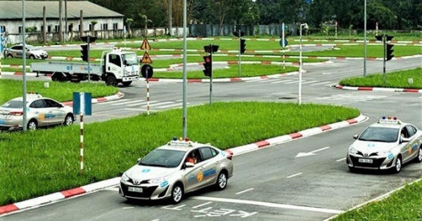Thi bằng lái xe, trả lời sai 1 câu điểm liệt lý thuyết sẽ trượt tắp lự
