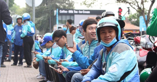 Tài xế Uber diễu hành trong ngày cuối hoạt động