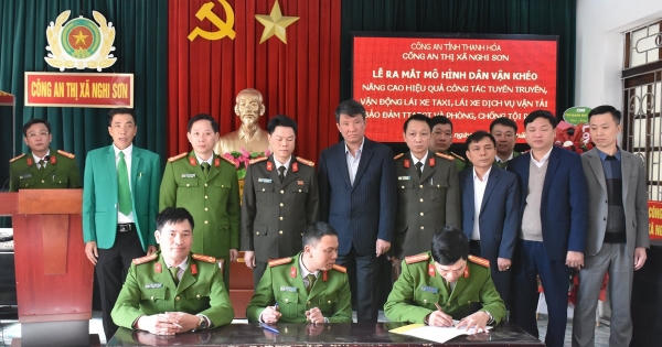Thanh Hóa: Công an thị xã Nghi Sơn ra mắt mô hình dân vận đối với tài xế taxi Thanh Hóa: Công an thị xã Nghi Sơn ra mắt mô hình dân vận đối với tài xế taxi