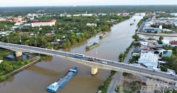Luồng xanh đường thủy chưa thông vì mỗi tỉnh “rào” một kiểu
