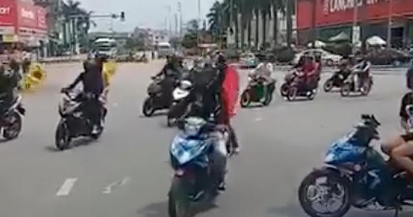 'Phượt liều' phản cảm trên đường phố