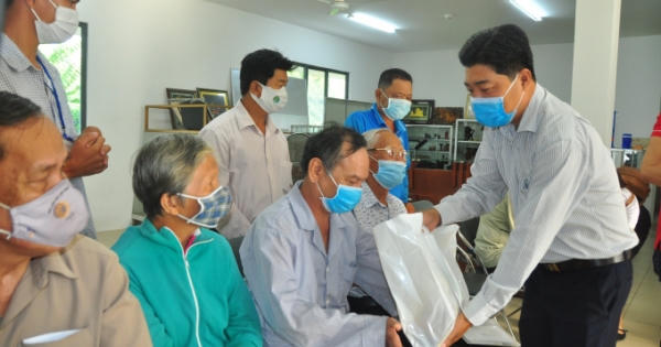 Cần Thơ: “Xuân ấm tình thương” vì người nghèo khuyết tật