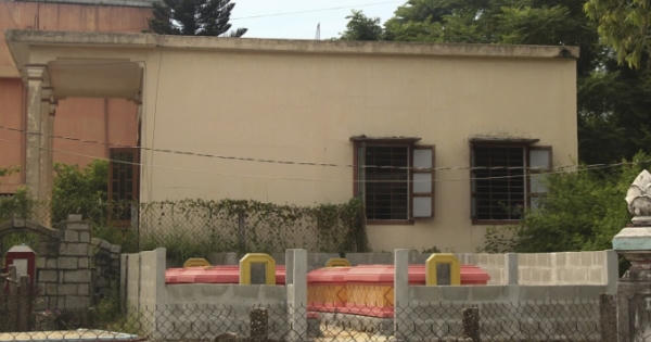 Ám ảnh ngôi làng sống chung đất, đi chung đường với..."người cõi âm" ở Huế