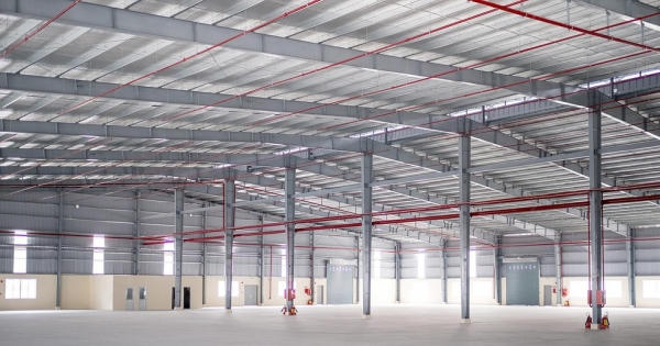 Bất động sản công nghiệp: “Cơn khát” nhà xưởng xây sẵn