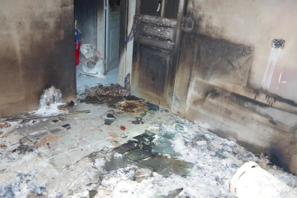 Đốt nhà người khác để trả thù vì mâu thuẫn và nợ nần