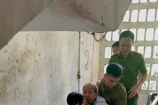 Nghệ An di dời khẩn cấp hơn 1.300 dân khỏi chung cư cũ 50 năm tuổi trước bão số 5