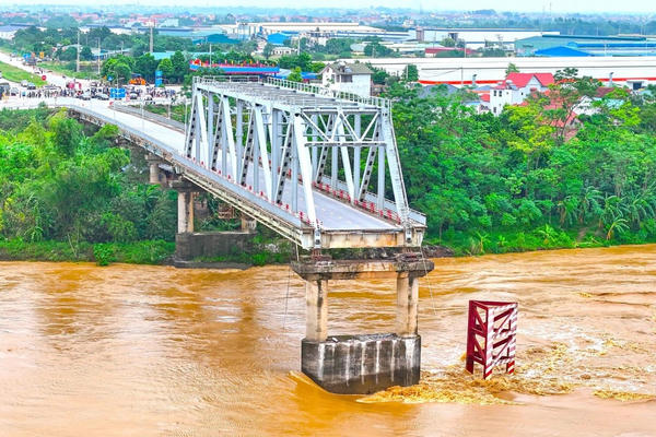 Bổ sung vốn cho Bộ Giao thông Vận tải để xây cầu Phong Châu mới