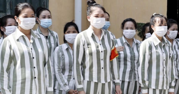 Những đối tượng, điều kiện nào được xét đặc xá năm 2022?