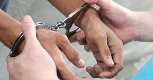 Bị trục xuất khỏi Việt Nam vì chém mất ngón tay người khác