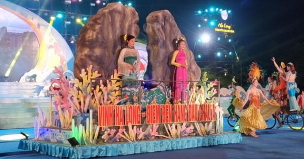 Sự trở lại của Carnaval Hạ Long sau 2 năm ngủ đông Sự trở lại của Carnaval Hạ Long sau 2 năm ngủ đông