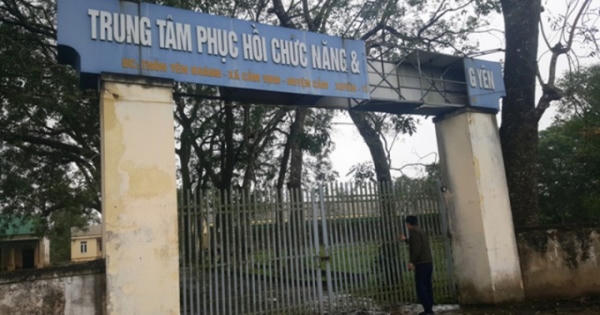 Cảnh hoang tàn tại Trung tâm chữa bệnh phục hồi chức năng và dưỡng sinh Võ Hoàng Yên Cảnh hoang tàn tại Trung tâm chữa bệnh phục hồi chức năng và dưỡng sinh Võ Hoàng Yên