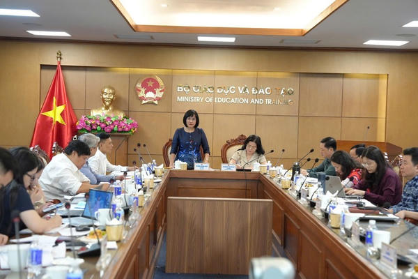 Thứ trưởng Đặng Hoàng Oanh kiểm tra công tác thi hành pháp luật về xử lý vi phạm hành chính tại Bộ Giáo dục và Đào tạo