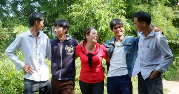 Người “chống sốc” cuối trời Tây Bắc