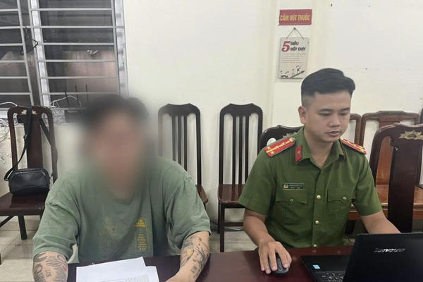 Lời khai ban đầu của đối tượng hành hung dã man người phụ nữ tại sảnh chung cư ở Hà Nội