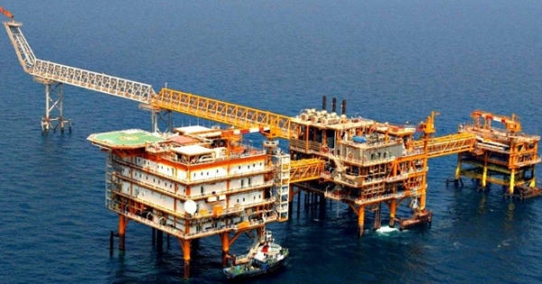 Trung Quốc rút hợp đồng khí đốt 5 tỷ USD kí với Iran vì lệnh trừng phạt của Mỹ