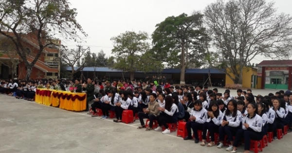 Đồn Biên phòng Cát Hải (Hải Phòng): Tuyên truyền về Nghị định 71 và Chỉ thị số 01 tới 500 học sinh, giáo viên