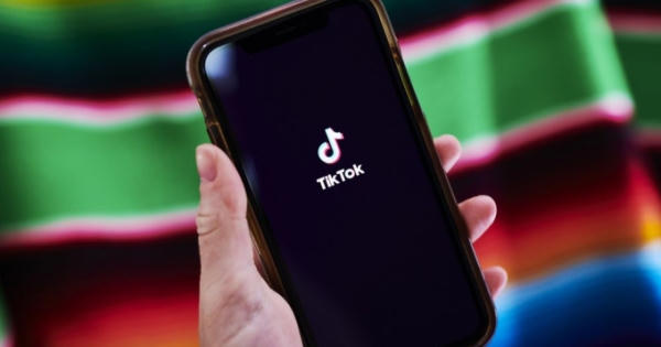 TikTok bị Mỹ dọa tẩy chay, Microsoft muốn mua lại