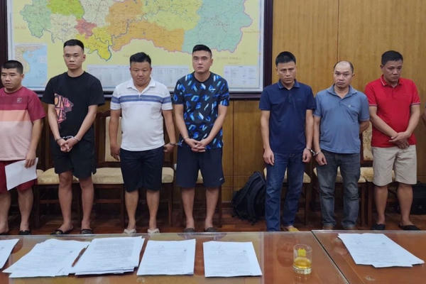 Triệt phá đường dây cá độ bóng đá qua mạng hơn 400 tỷ đồng tại nhiều tỉnh, thành