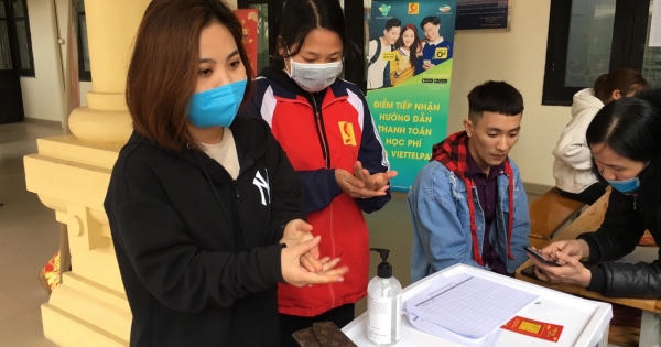 Lý do Đại học Công nghiệp Hà Nội không cho sinh viên nghỉ học trong "tâm bão" Corona