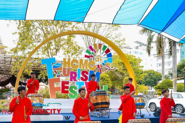 Tưng bừng khai mạc Ngày hội Du lịch TP.HCM lần thứ 20