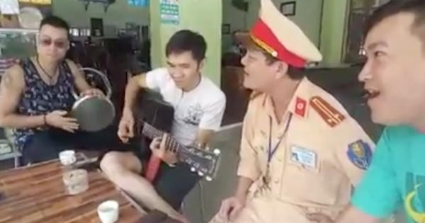 CSGT song ca cùng người vi phạm tốc độ