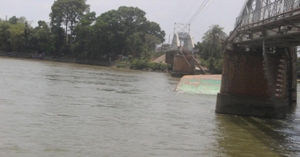 Xác định chủ sà lan gây tai nạn sập cầu Ghềnh Xác định chủ sà lan gây tai nạn sập cầu Ghềnh