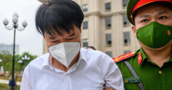 Luật sư đề nghị triệu tập cựu Thứ trưởng Cao Minh Quang trong vụ buôn bán thuốc giả