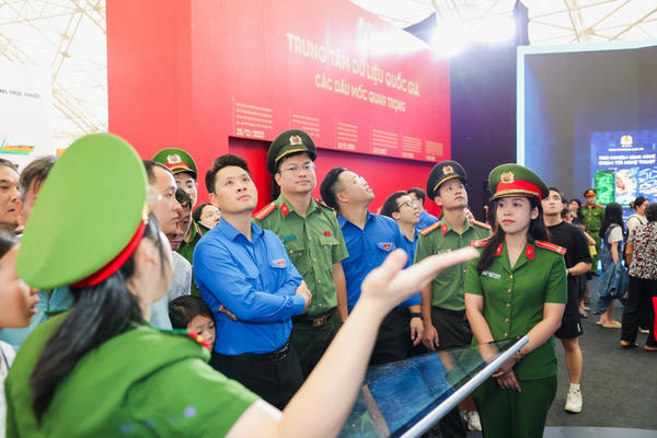 Sôi nổi sinh hoạt chính trị của tuổi trẻ ngành Tài chính