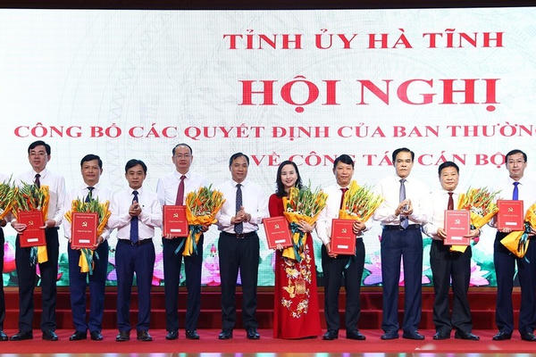 Hà Tĩnh: Luân chuyển, bổ nhiệm nhiều lãnh đạo chủ chốt