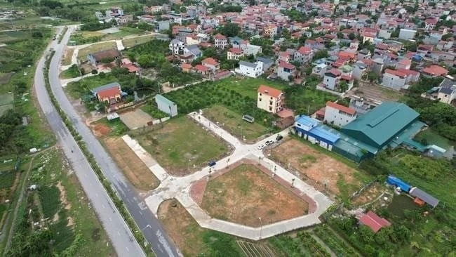 Hà Nội yêu cầu xử lý nghiêm tình trạng lấn chiếm đất đai trong quá trình sắp xếp các đơn vị hành chính