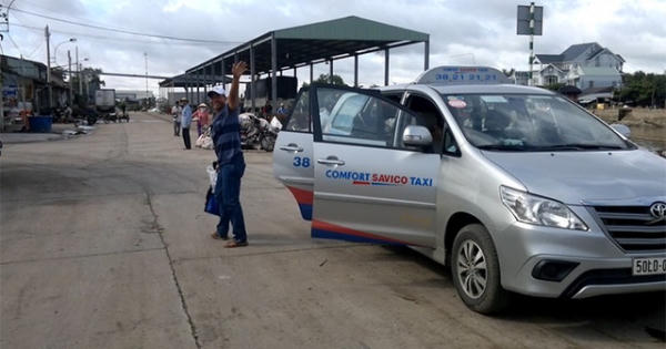 Liên tiếp xuất hiện hãng taxi Việt sa sút, đóng cửa vì Uber và Grab