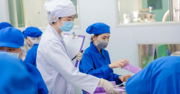 CEO mỹ phẩm Lyona Lê Thị Loan: "Vàng thật không sợ lửa"