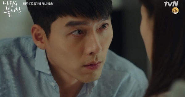 Hậu trường “nụ hôn” bất ngờ trong tập 14 “Hạ cánh nơi anh” khiến fans “rụng tim” Hậu trường “nụ hôn” bất ngờ trong tập 14 “Hạ cánh nơi anh” khiến fans “rụng tim”