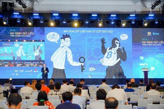 Rủi ro bảo mật dữ liệu trên không gian mạng