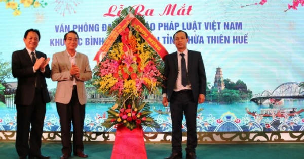 Ra mắt Văn phòng Báo PLVN khu vực Bình Trị Thiên: 'Tờ báo đã hiến nhiều kế hay'