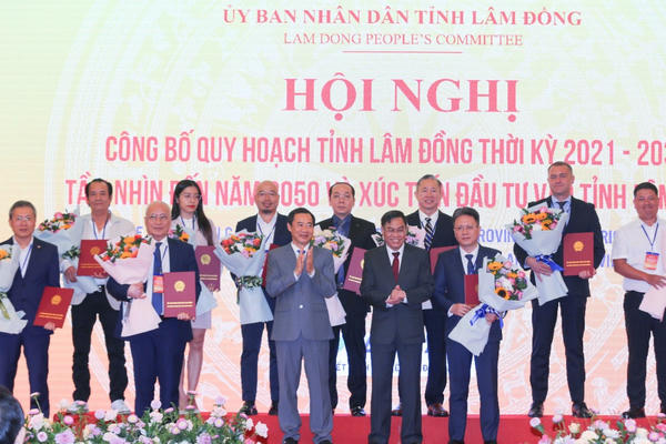 Phó Thủ tướng Trần Lưu Quang "tặng" Lâm Đồng 8 chữ để thực hiện tốt quy hoạch