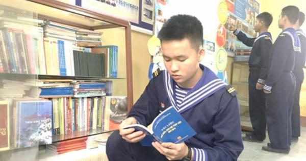 Cầu nối đưa pháp luật đến với cán bộ, chiến sĩ toàn quân Cầu nối đưa pháp luật đến với cán bộ, chiến sĩ toàn quân