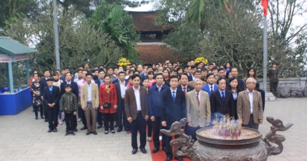 Thành kính tổ chức Lễ dâng hương tưởng niệm Tổ Mẫu Âu Cơ nhân ngày “Tiên giáng” - mùng 7 tháng Giêng