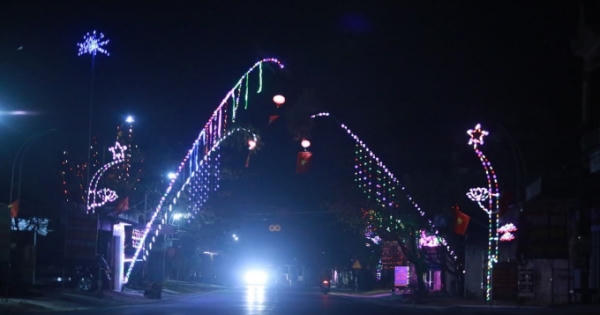 Độc đáo cung đường nêu đón Tết tại Nghệ An