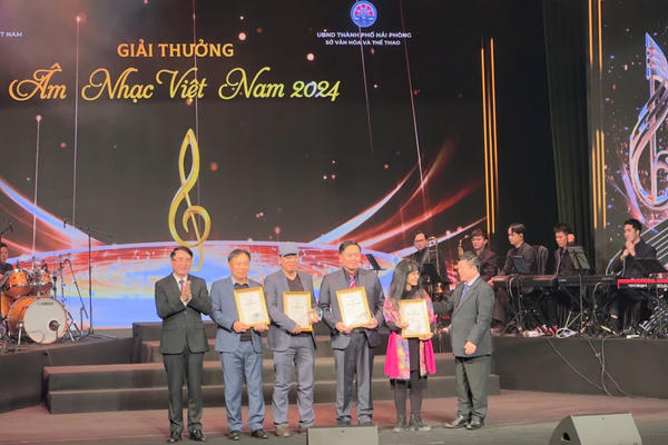 Tôn vinh những đóng góp xuất sắc cho nền âm nhạc Việt Nam