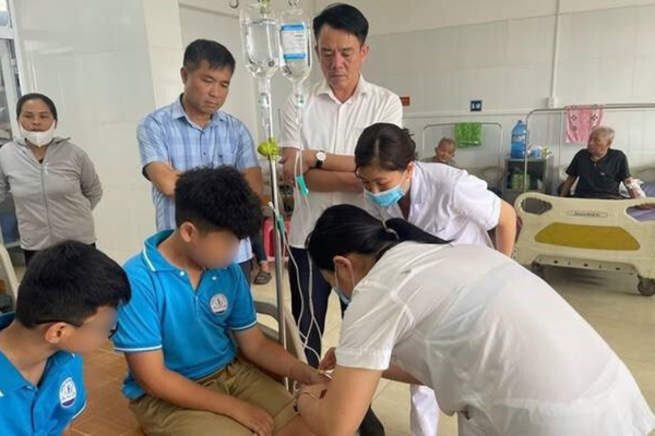 27 học sinh ở Cao Bằng nhập viện chưa rõ nguyên nhân