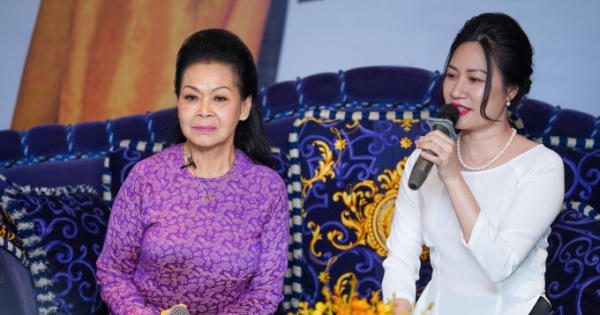 Ca sĩ Khánh Ly: Đừng coi tôi là “tượng đài” của nhạc Trịnh